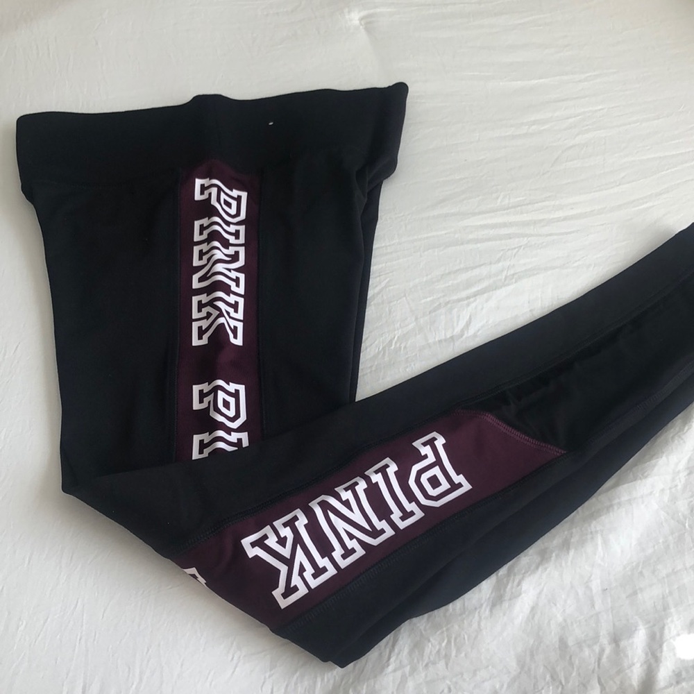 PINK ultimate leggings burgundy color